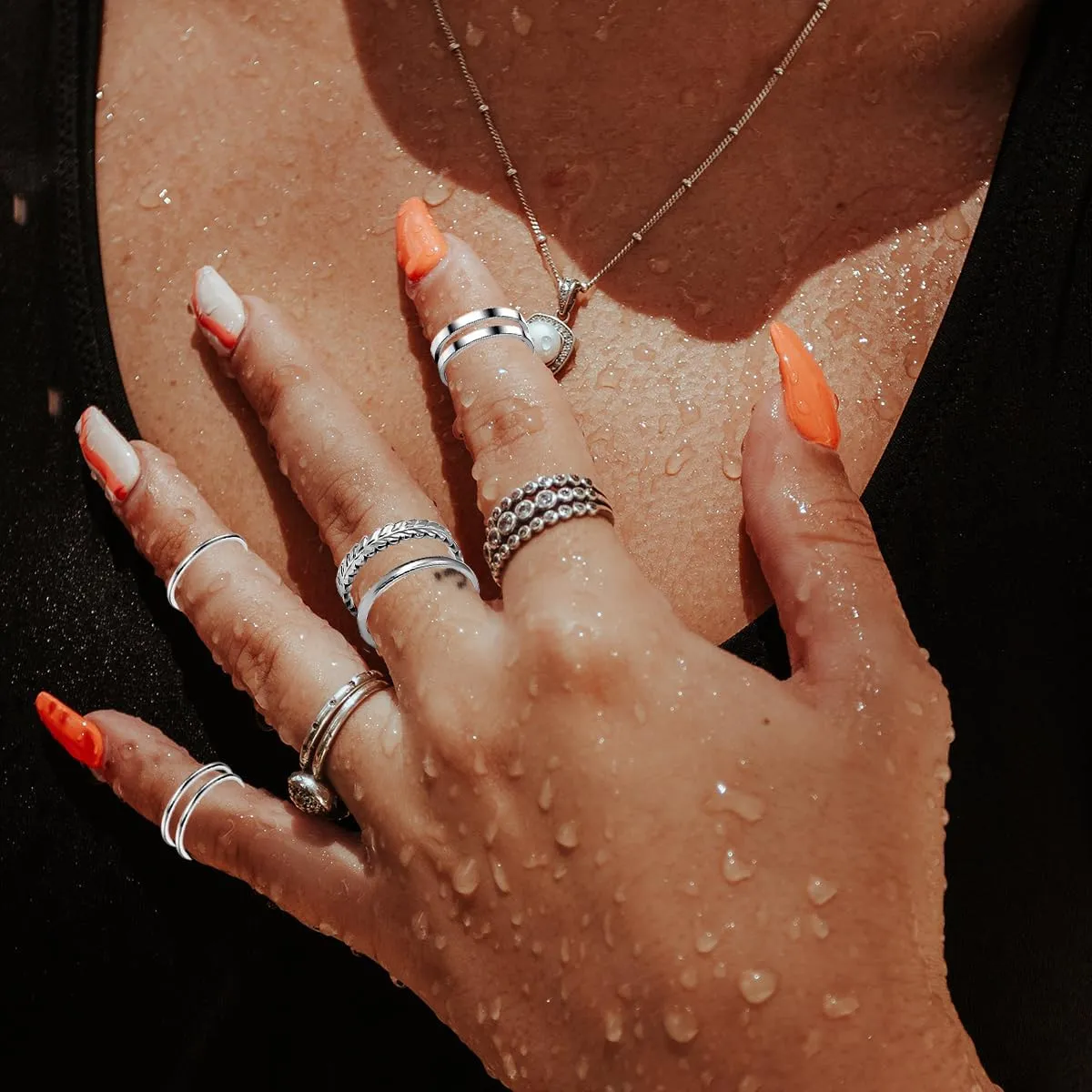 17PCS Silver Knuckle Rings for Women Stainless Steel Rings Set Midi Stackable Rings Simple Smooth Finger Rings Silver Adjustable Rings Jewelry Gift