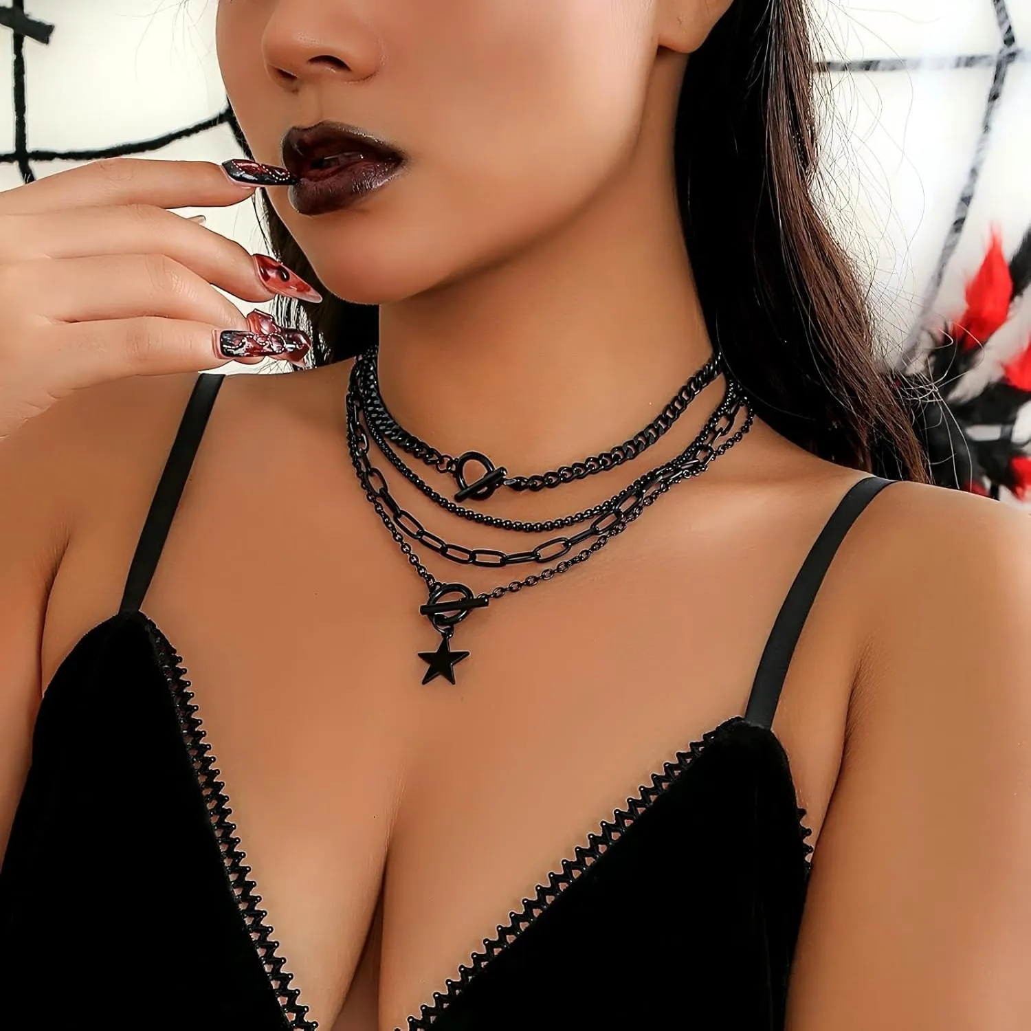 4PCS Gothic Necklace Set Black Layered Necklaces for Women Trendy Star Dangle Necklace Punk Hip Hop Necklaces,Multilayer Adjustable Chain Necklaces Set for Women Jewelry