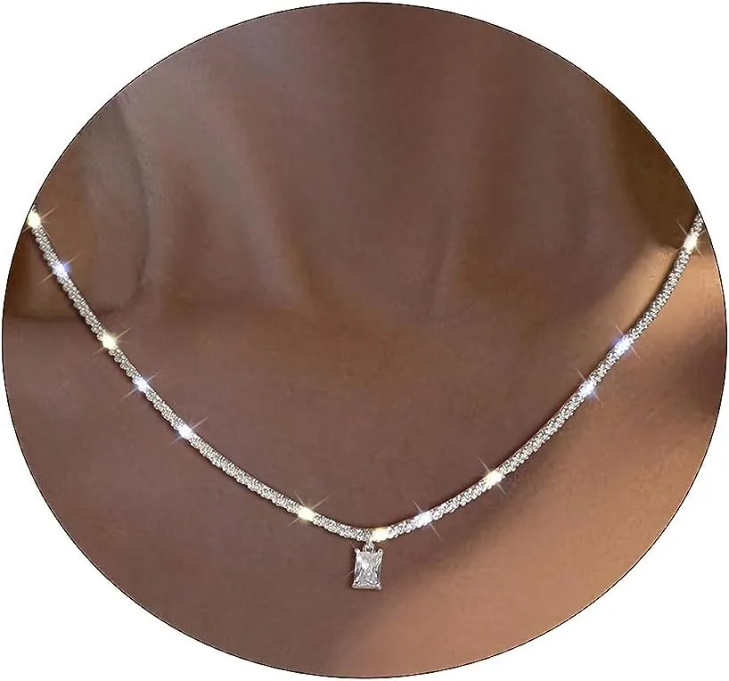 CAROVO Gold Necklace for Women,Dainty Gold Necklaces 14k Gold Plated Diamond Necklaces Cute CZ Solitaire Choker Necklaces for Women Simple Cubic Zirconia Pendant Necklace Trendy Jewelry Gifts