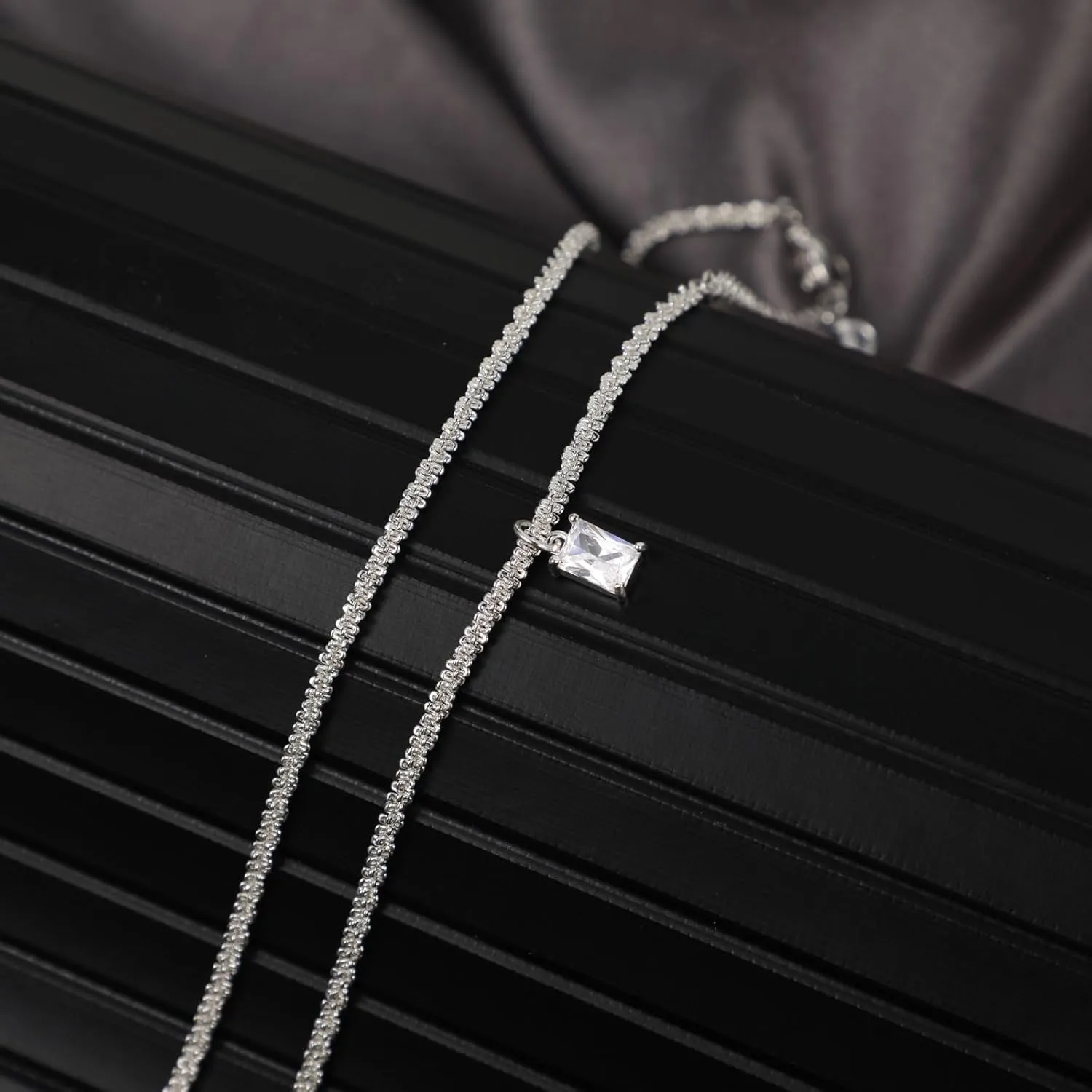 CAROVO Gold Necklace for Women,Dainty Gold Necklaces 14k Gold Plated Diamond Necklaces Cute CZ Solitaire Choker Necklaces for Women Simple Cubic Zirconia Pendant Necklace Trendy Jewelry Gifts