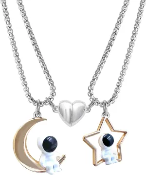 Couples Astronaut Pendant Necklaces,2Pcs Spaceman Promise Mutual Attraction Matching Jewelry Valentine's Day Gift for Husband Wife