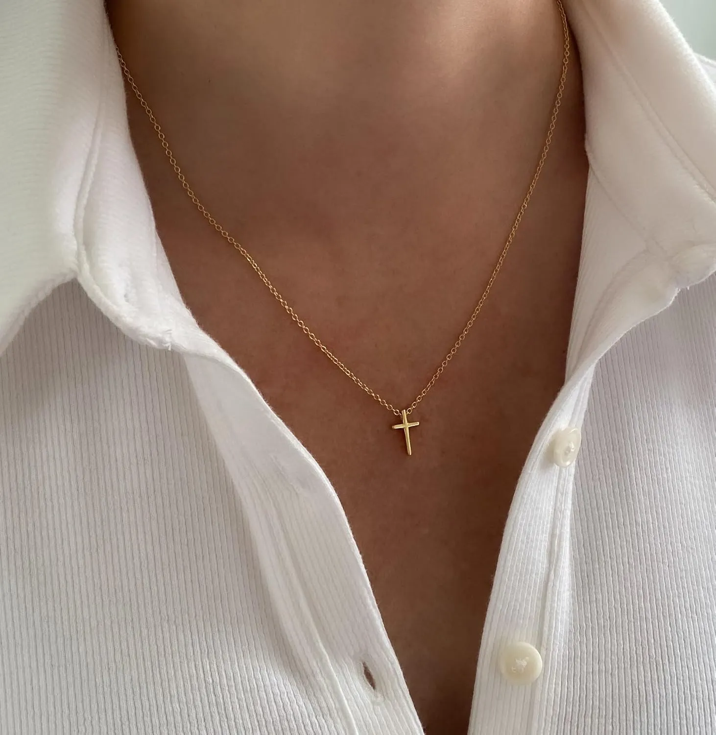 Cross Necklace for Women, Dainty 14K Gold Plated Cross Pendant Small Cross Choker Cute Gold Necklaces for Women Trendy Faith Jewelry
