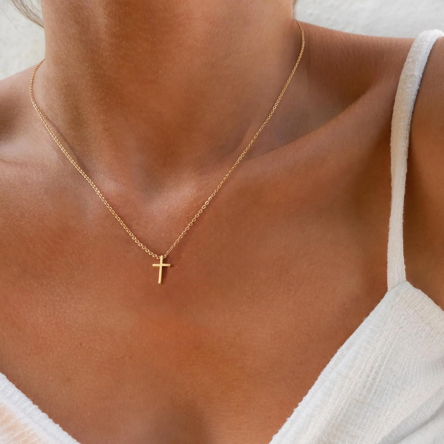 Cross Necklace for Women, Dainty 14K Gold Plated Cross Pendant Small Cross Choker Cute Gold Necklaces for Women Trendy Faith Jewelry