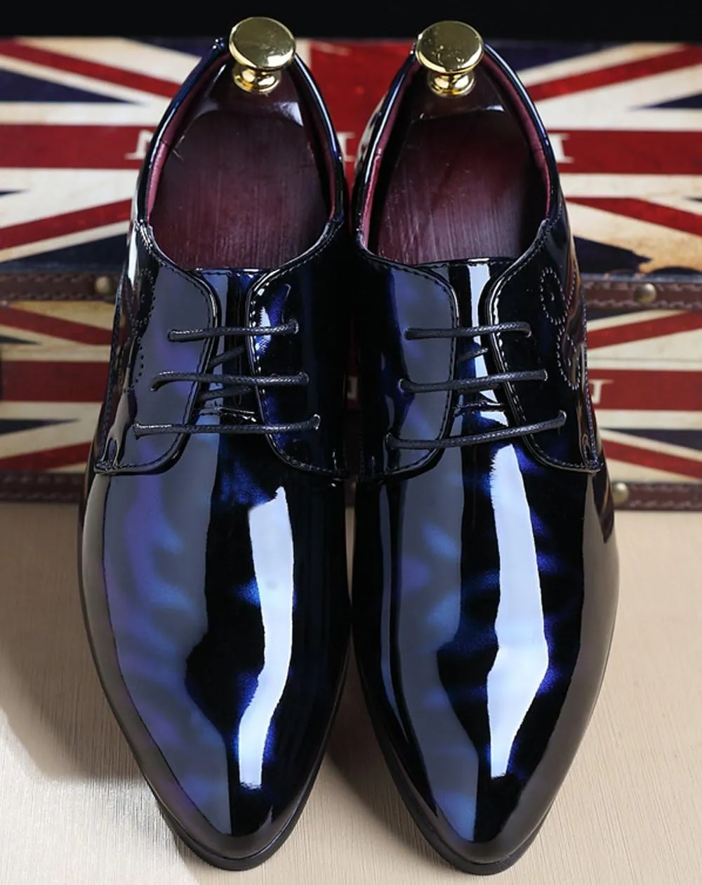 Dress Shoes Men Pointed Toe Floral Patent Leather Lace Up Oxford Fashion Formal Shoes Black Blue Red