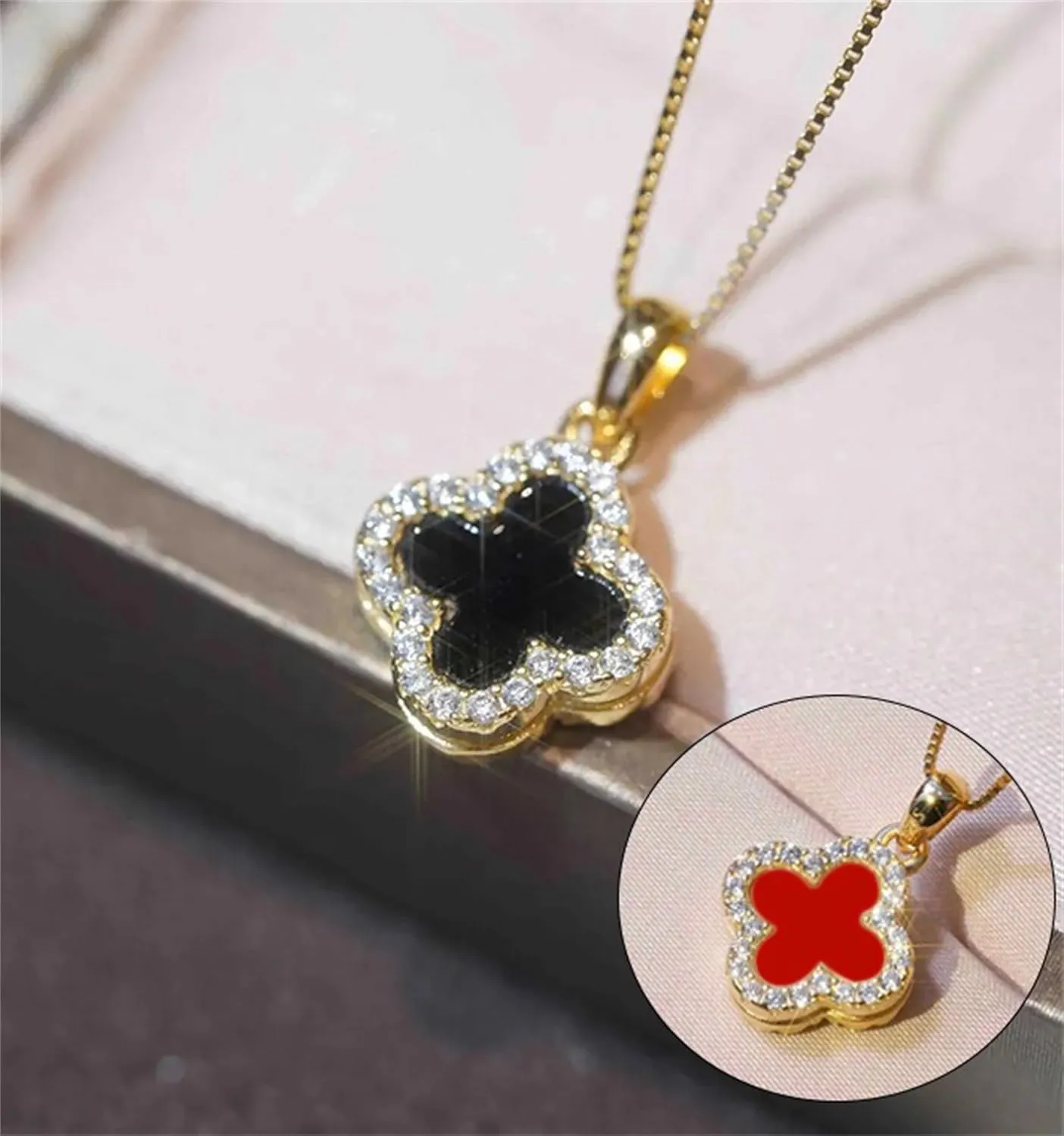 Four Leaf Clover Necklace For Women,14K Gold Plated Dainty Lucky Clover Pendent Necklace Trendy Cute Simple Women's Jewelry Gift