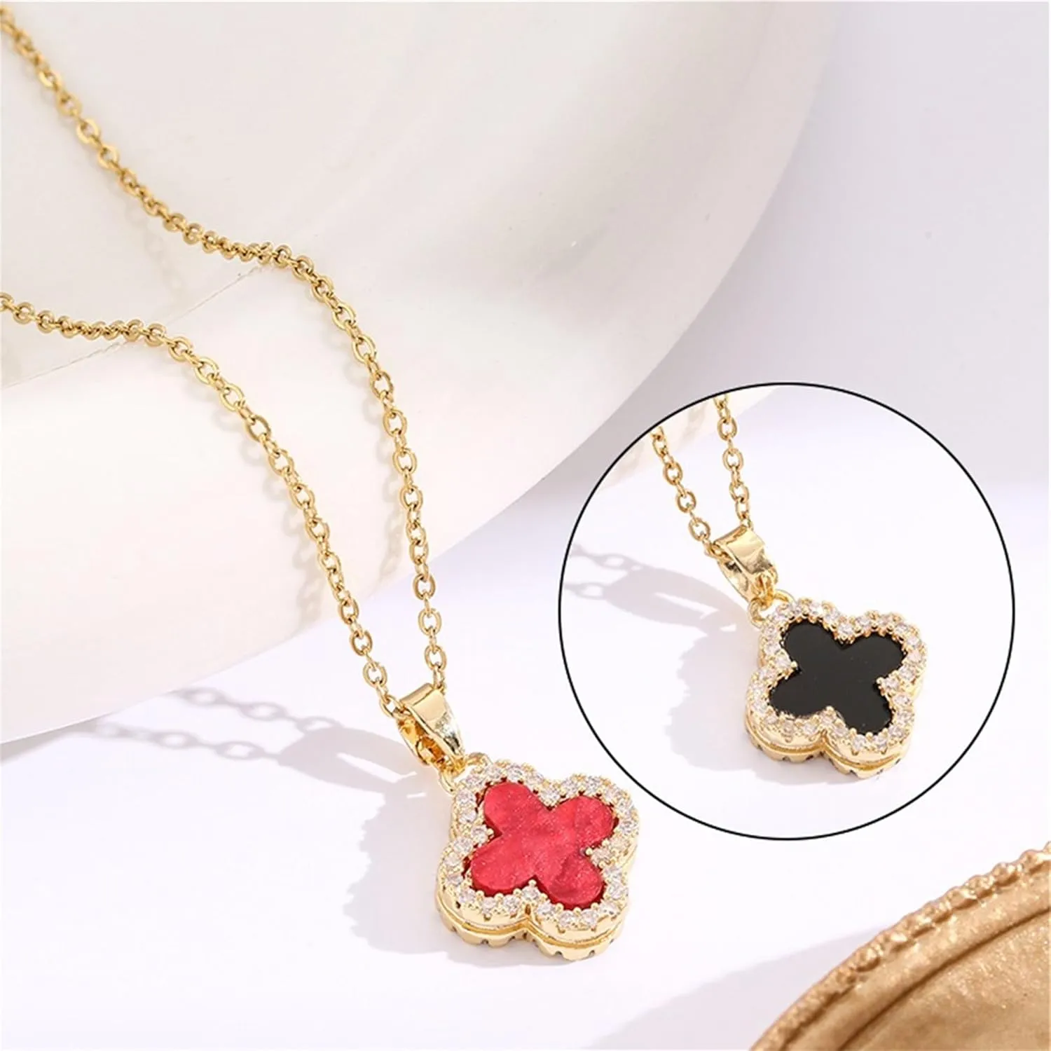 Four Leaf Clover Necklace For Women,14K Gold Plated Dainty Lucky Clover Pendent Necklace Trendy Cute Simple Women's Jewelry Gift