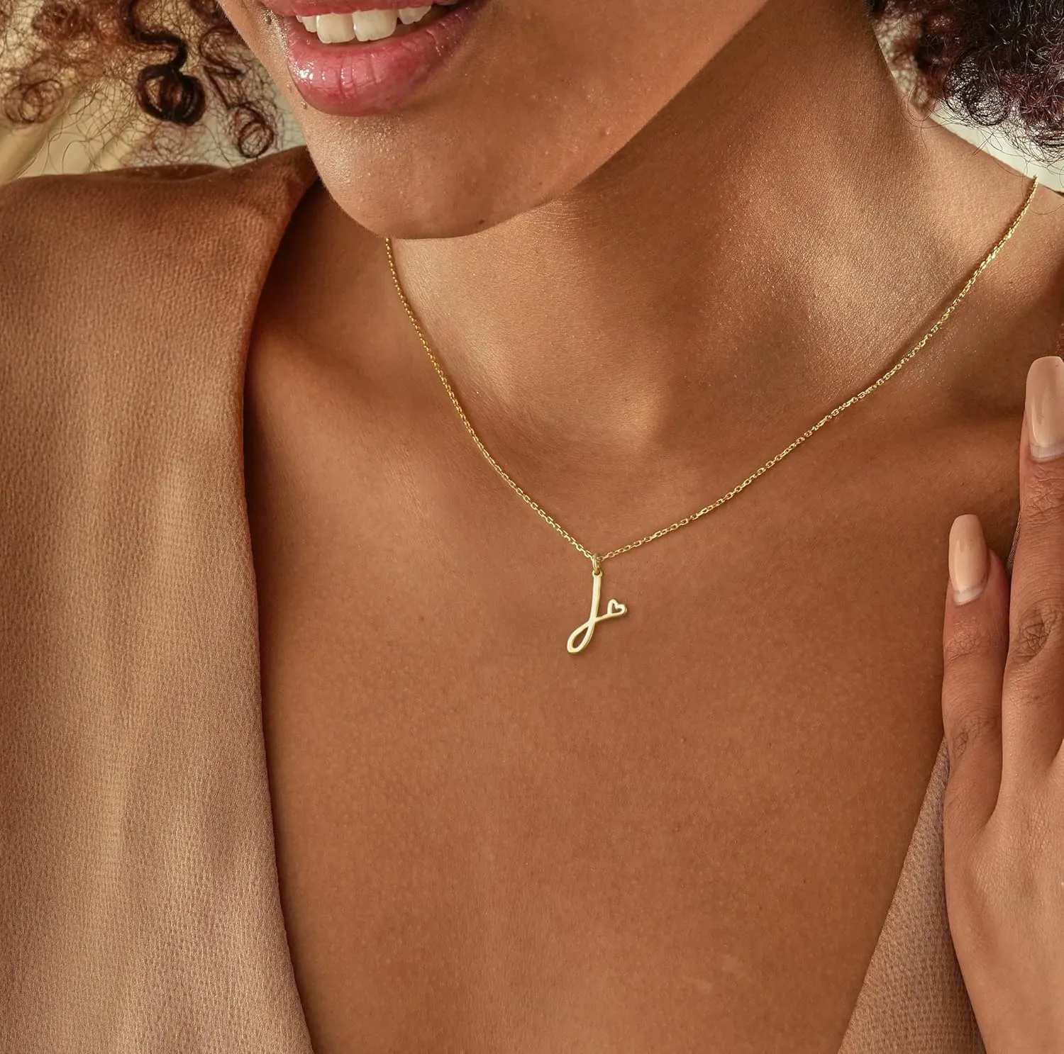 Foxgirl Gifts for Women-Mom Gold Initial Necklaces for Women Personalized Letter A-Z Pendant Necklace Simple Cute Tiny Monogram Necklaces 14K Gold Plated Choker Necklaces Gold Jewelry