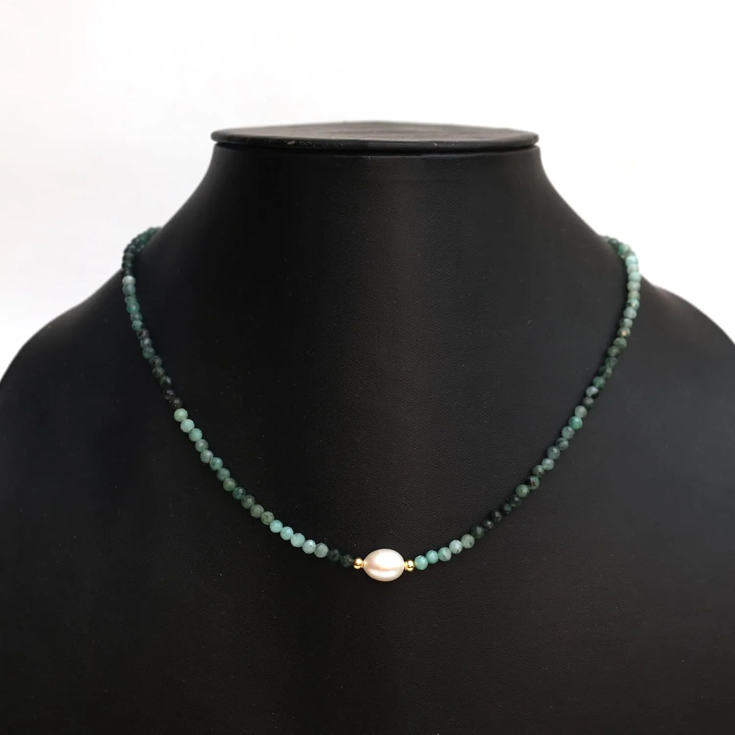 Gempires Emerald Beaded Necklace with Freshwater Pearl Handmade Jewelry May Birthstone Gemstone Gifts Hypoallergenic 18 Inch Gold Plated Statement Crystal Choker Necklaces