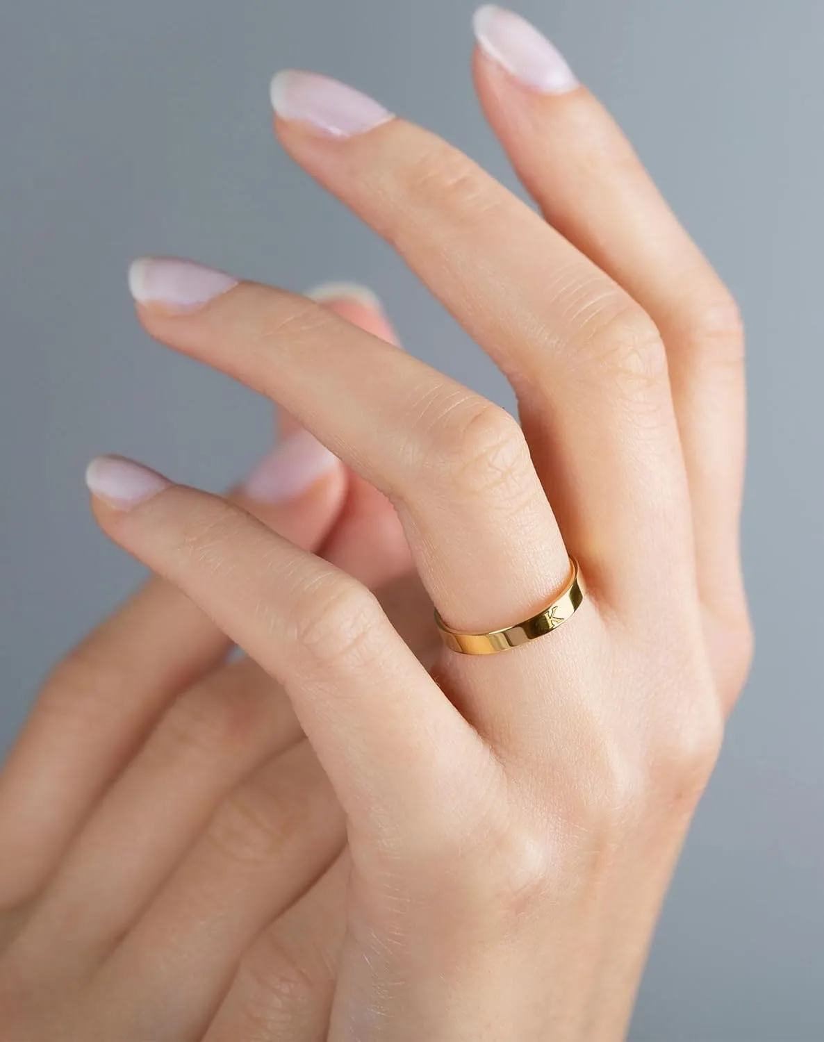 Gold Initial Ring for Women Non Tarnish Dainty 14K Gold Filled Ring Stackable Personalized Letter Stacking Thumb Pinky Rings for Mom Wedding Bands Engagement Birthday Gifts Jewelry Size 6-10