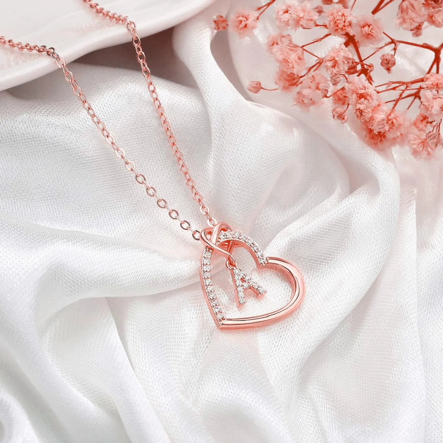 Heart Necklaces for Women Girls - S925 Sterling Silver Heart Initial Necklaces for Women Girls Jewelry Letter Necklaces for Teen Girls Gifts Birthday Gifts for Her Mom Wife Girlfriend