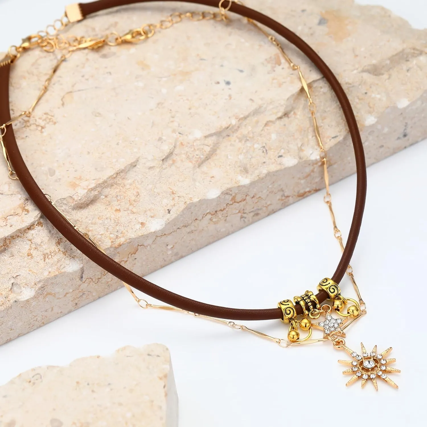 MISS RIGHT Necklaces for Women Adjustable Classic Collar Necklaces for Women Red Choker Snowflake Choker Necklace Christmas Necklaces for Women Snowflake Pendant Choker Winter Jewelry Gift