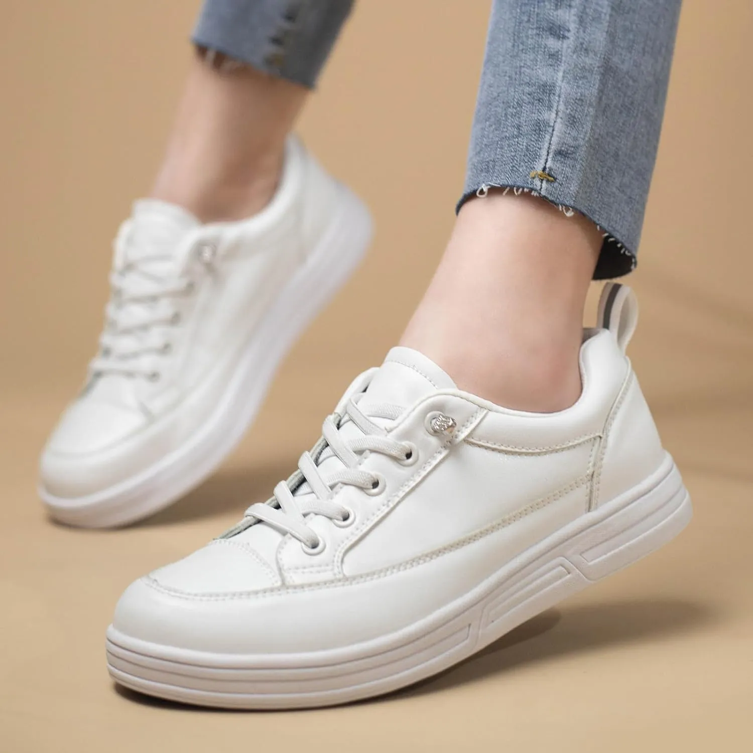 Non-Slip Shoes for Women - Waterproof, Lightweight, Comfortable, Stable, Suitable for Food Service, Nursing, and Crew Work.