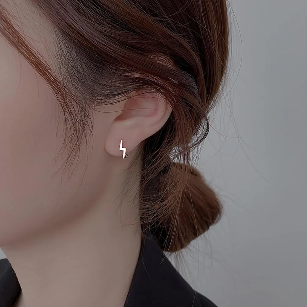 Reffeer Solid 925 Sterling Silver Lightning Bolt Hoop Earrings for Women Teens Lightning Hoop Earrings Cartilage Huggie Earrings