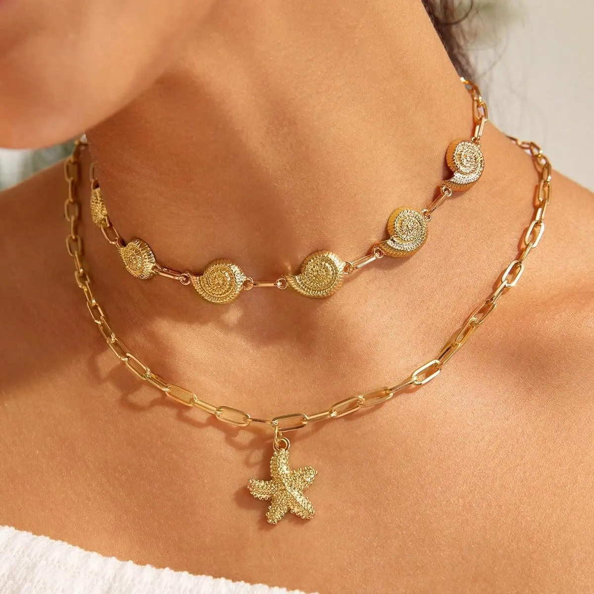 Starfish Necklace Gold Starfish Charm Necklaces Boho Layered Conch Turtles Sea Shell Necklaces Summer Beach Jewelry for Women