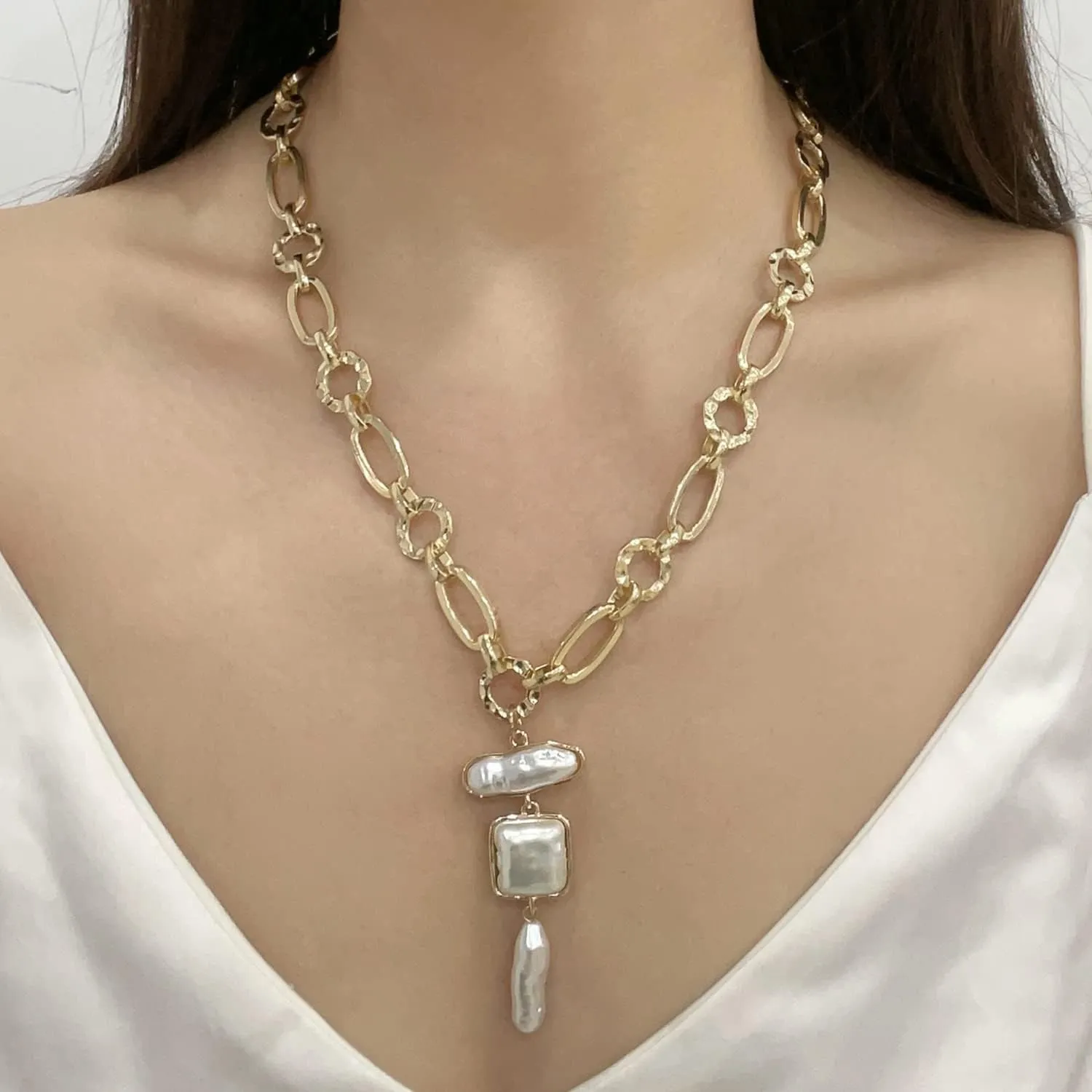 Statement Pearl and Chain Necklace,Mixed Chain and Trendy Organic Pearl Choker,Chunky Necklaces for Women