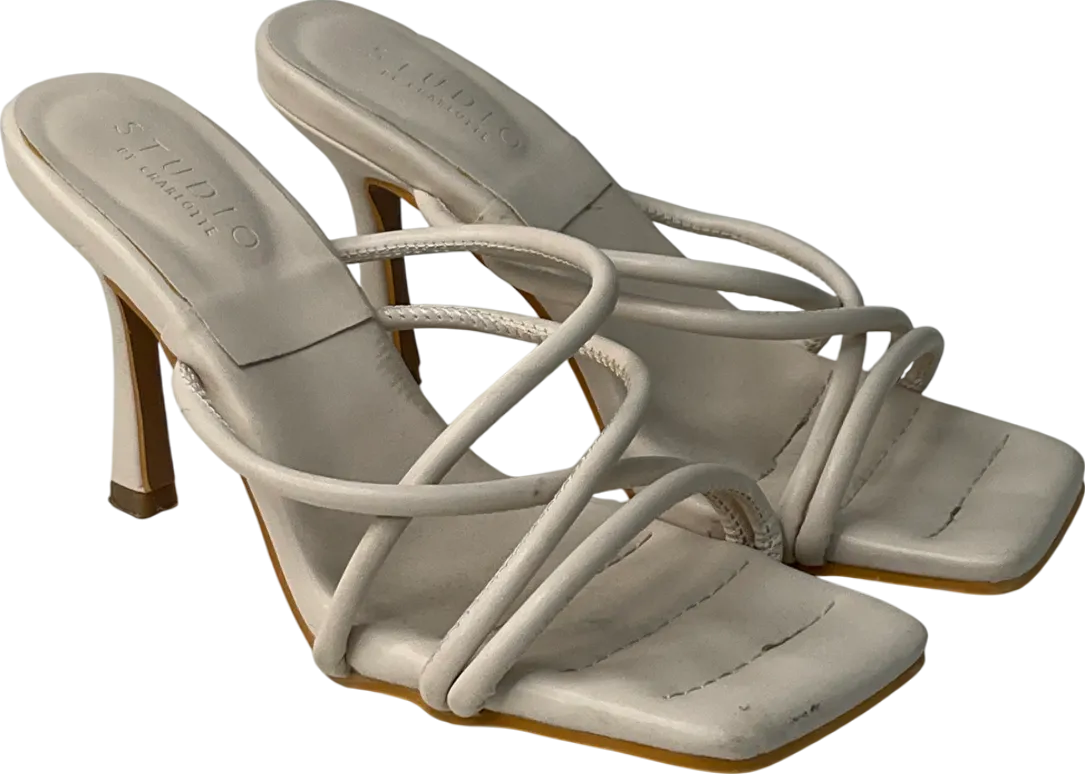 studio by charlotte Cream Strappy Heeled Mule UK 5 EU 38 