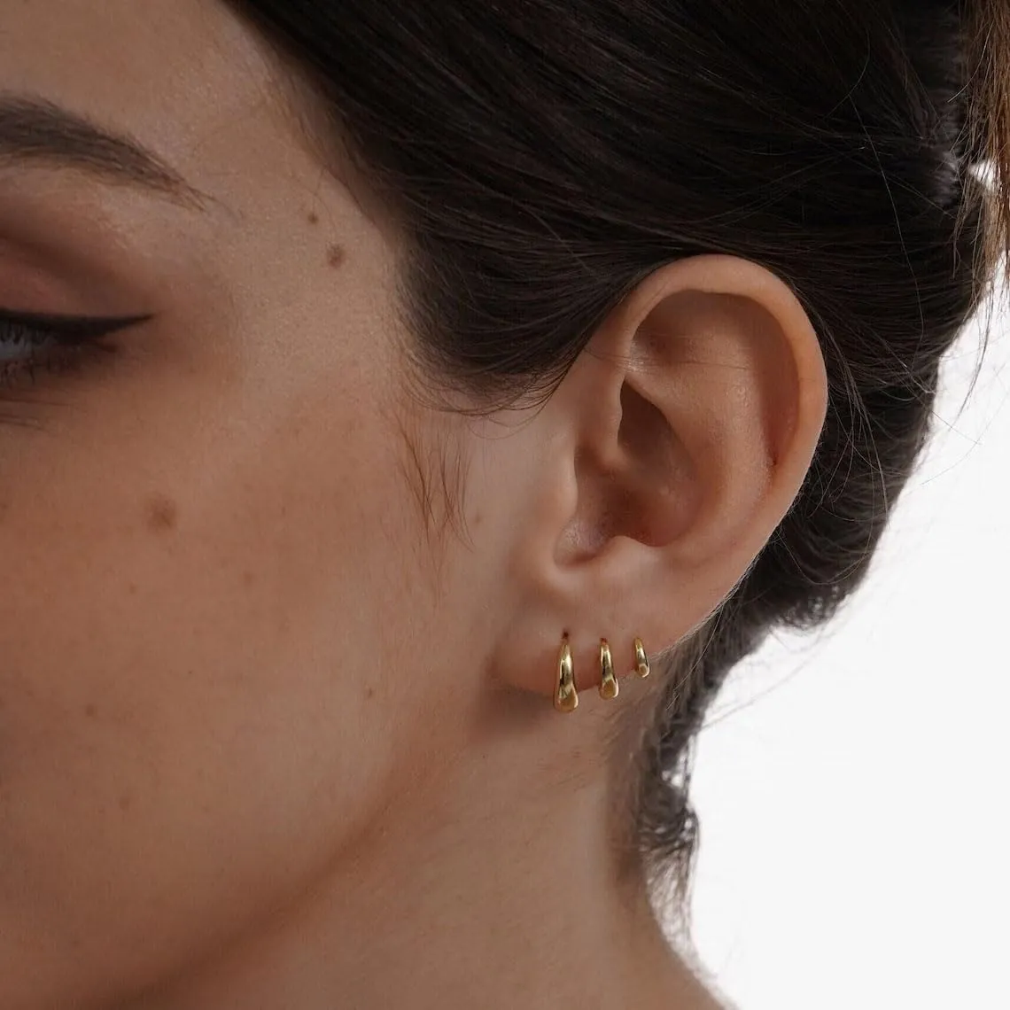 Tasiso Small Hoop Earrings for Women, Dainty 14K Gold Plated Huggie Hoop Earrings Lightweight Hypoallergenic Cubic Zirconia Earring Cute Double CZ Spiral Earrings for Women Trendy Jewelry Gifts
