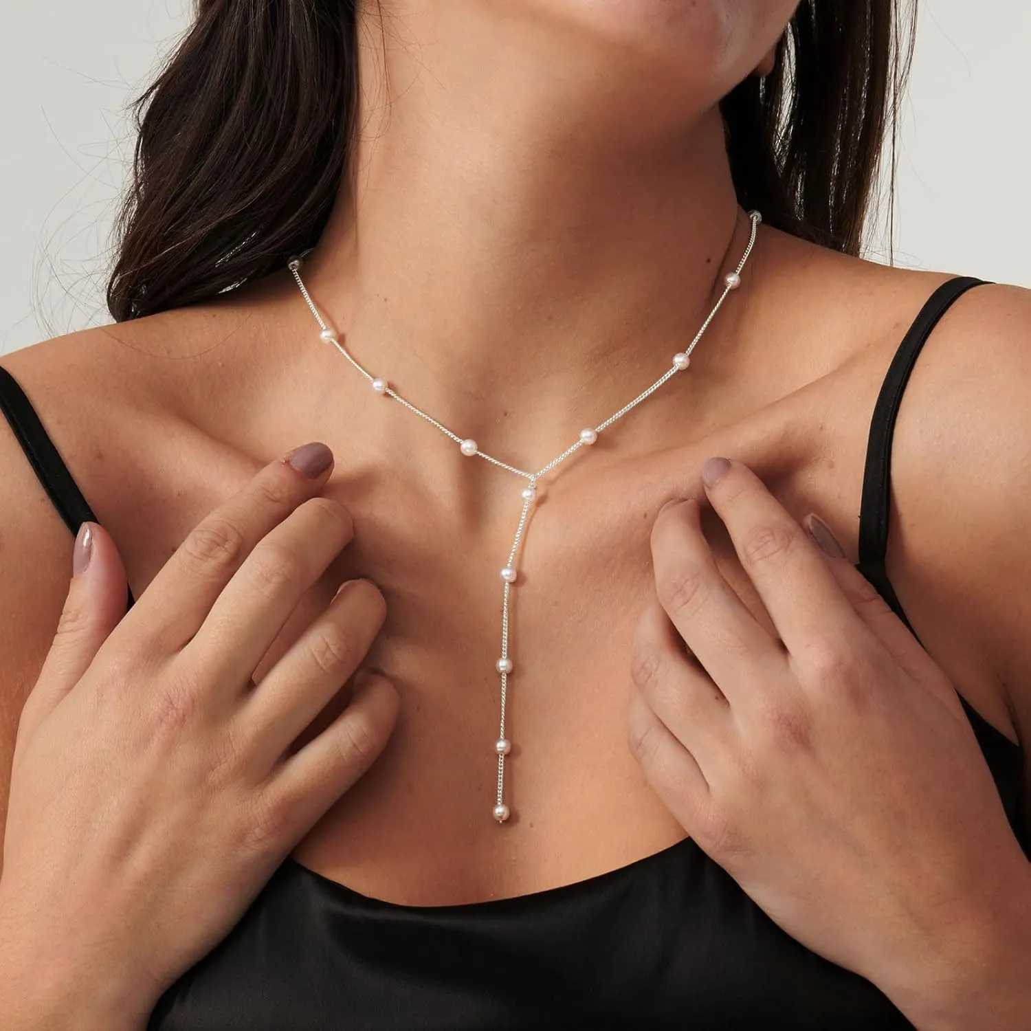 VRIUA Pearl Necklaces for Women - 14k Gold Plated Dainty Gold Pearl Necklace Simple Everyday Minimalist Necklaces for Women