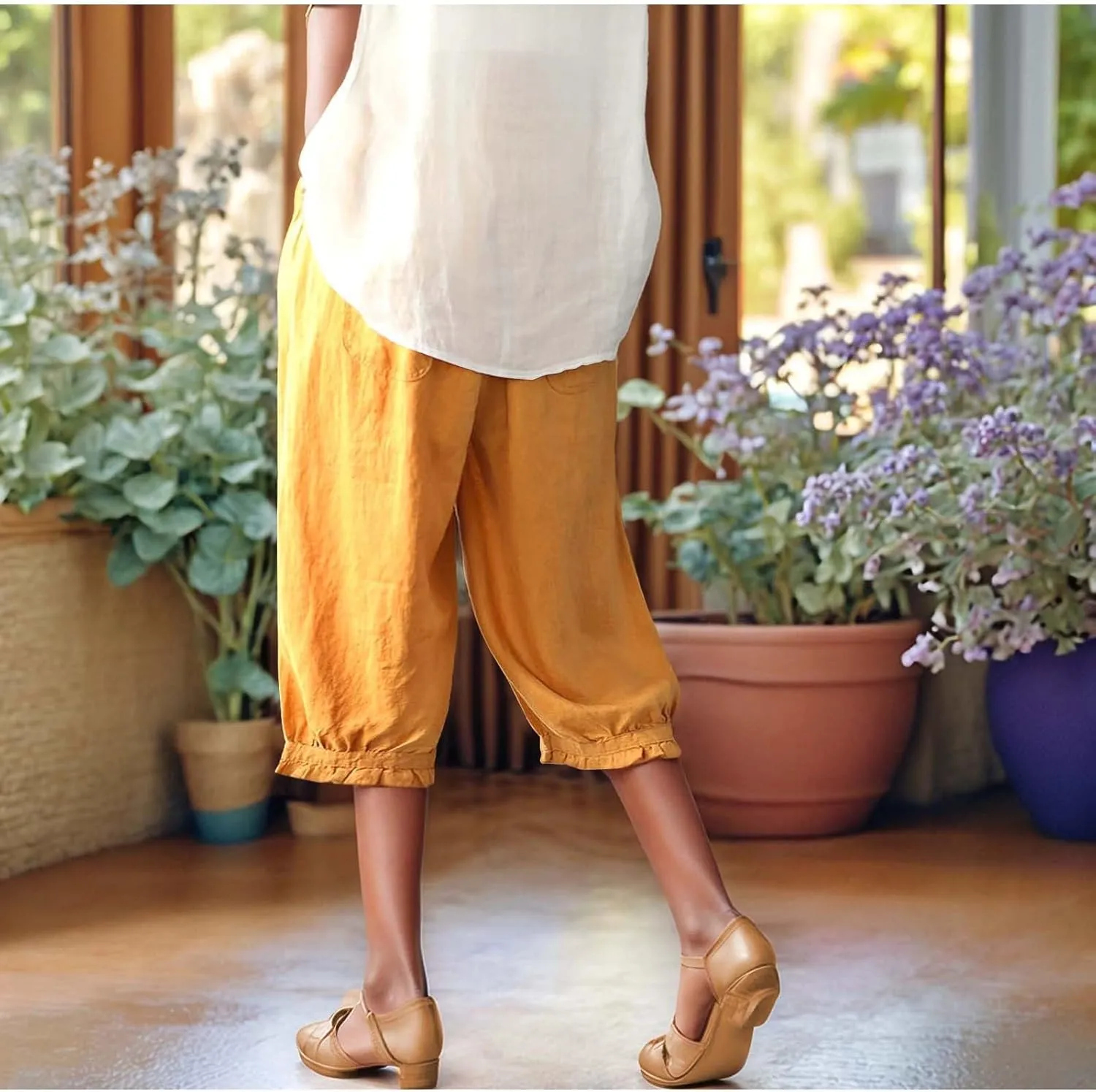 Womens Capris with Pockets 2025 Trendy Casual Linen Short Pants Lightweight Outdoor Hiking Pants Loose Beach Pants
